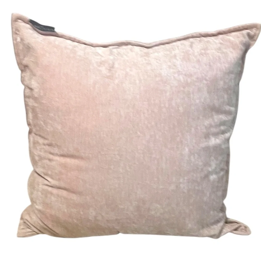The Madison’ Dream Home Collection Velvet Rib Pink/Blush Textured Square Pillows